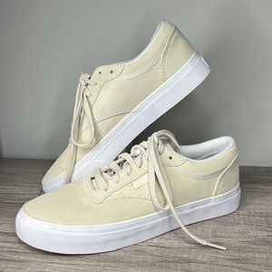 Reebok Club C Coast Sneakers in Alabaster Gum Classic size 7.5